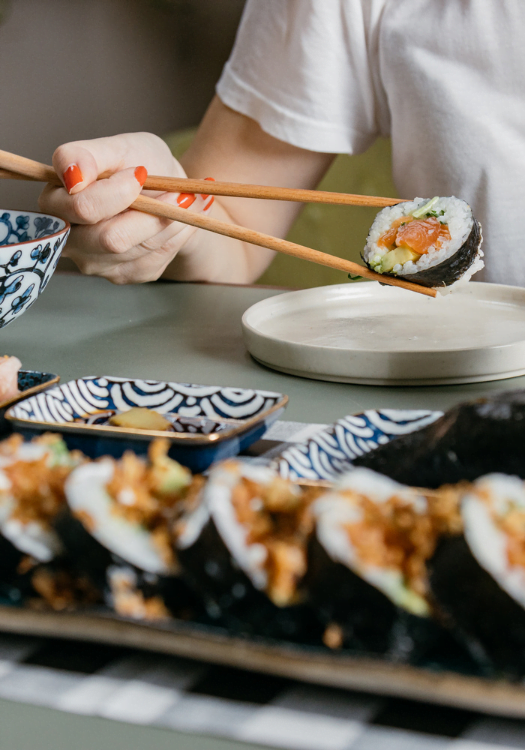 japanese cooking class in central london to enjoy hand rolled sushi